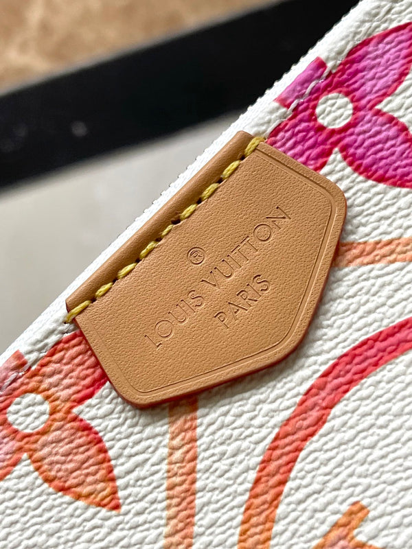 ACCESSORI MULTITASCHE 24 IN PIASTRELLE MONOGRAMMA CORALLO TELA FERRAMENTA ORO