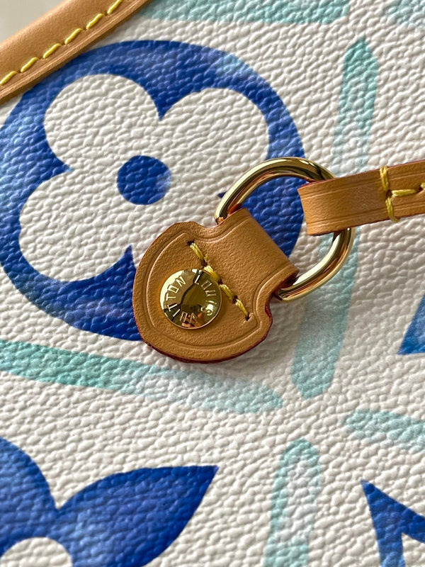 NEVERFULL MM 31 IN TELA CON PIASTRELLE MONOGRAMMA BLU LAGUNA