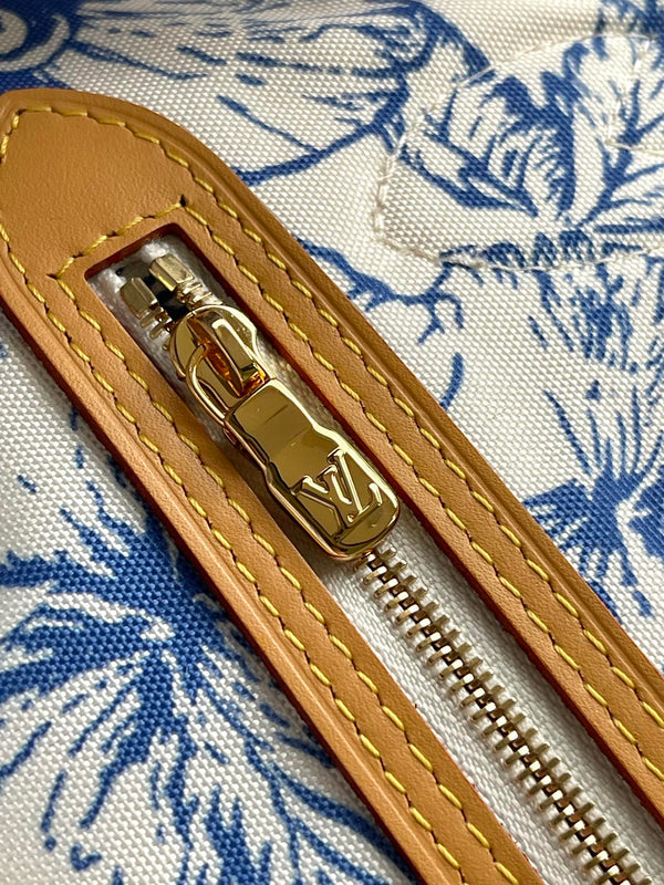 NEVERFULL MM 31 IN TELA CON PIASTRELLE MONOGRAMMA BLU LAGUNA