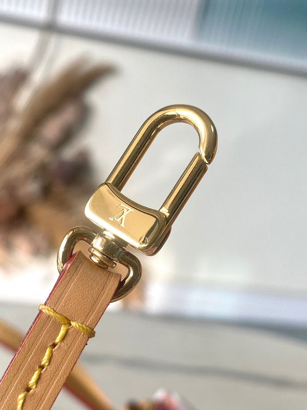 NEVERFULL MM 31 IN TELA CON PIASTRELLE MONOGRAMMA CORALLO