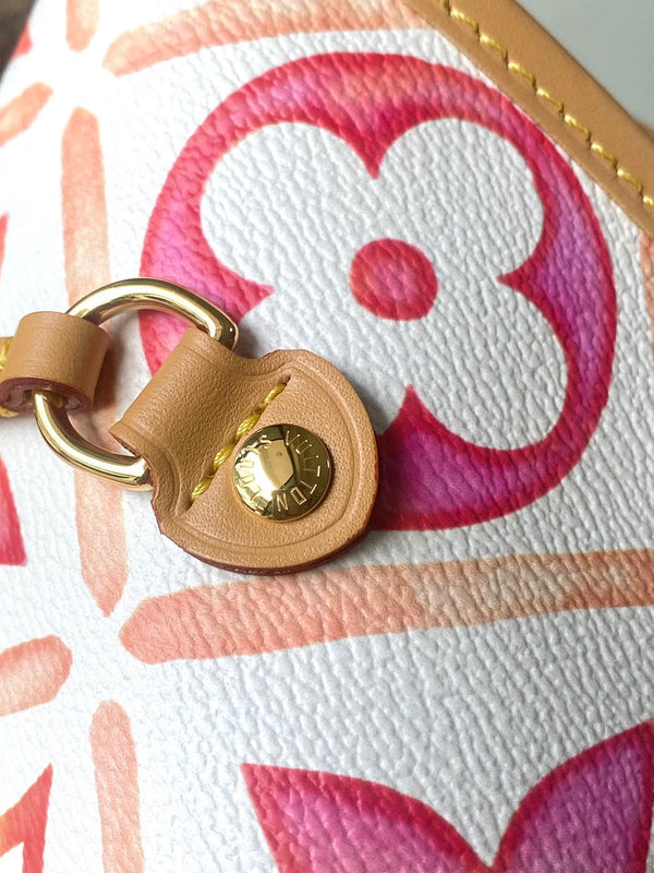 NEVERFULL MM 31 IN TELA CON PIASTRELLE MONOGRAMMA CORALLO