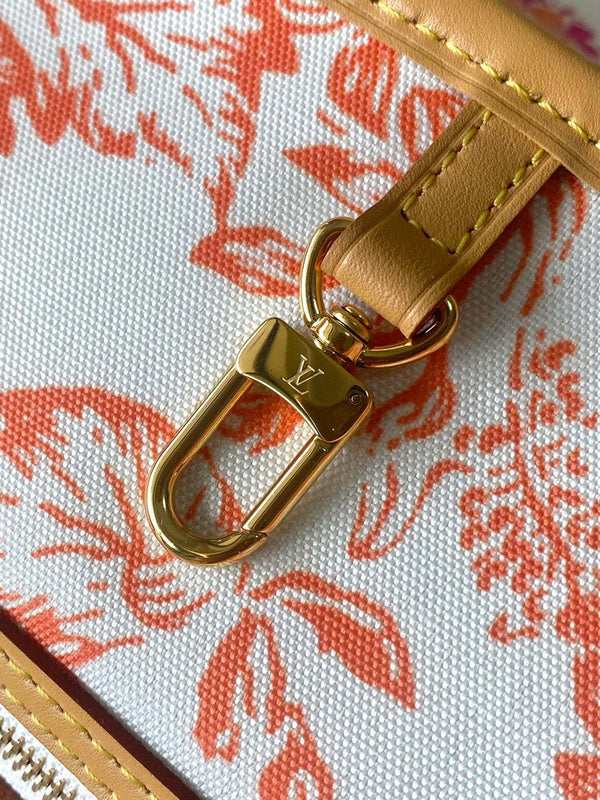 NEVERFULL MM 31 IN TELA CON PIASTRELLE MONOGRAMMA CORALLO