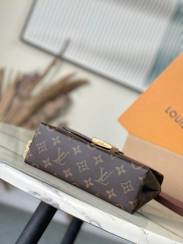 LOCKY BB 20 IN TELA MONOGRAM MARRONE E PELLE DI VITELLO LISCIA CON FIBBIA ORO