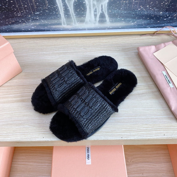 Miu Slipper Black Woven Raffia