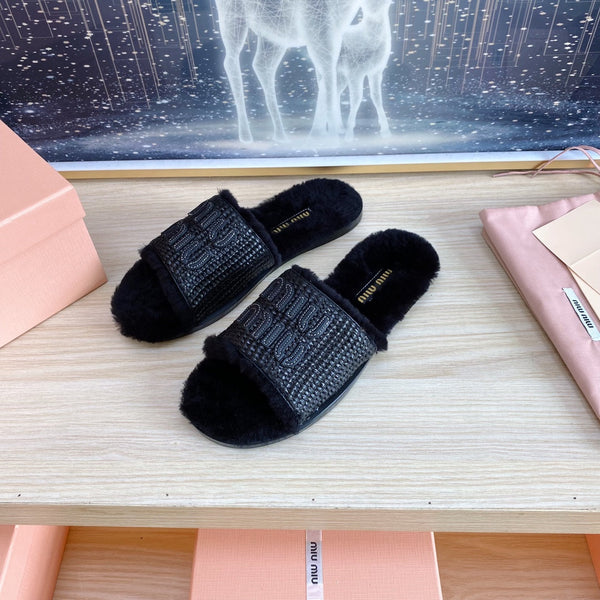 Miu Slipper Black Woven Raffia