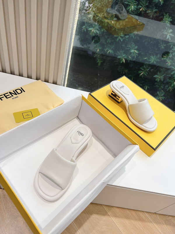 FF Baguette Slides Women 45 Nappa Leather White