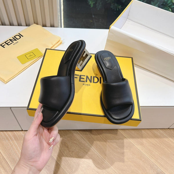 FF Baguette Slides Women 45 Nappa Leather Black