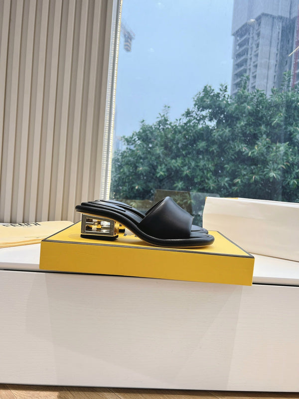 FF Baguette Slides Women 45 Nappa Leather Black