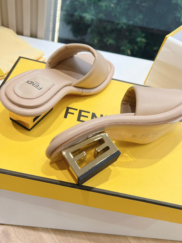 FF Baguette Slides Women 45 Nappa Leather Beige