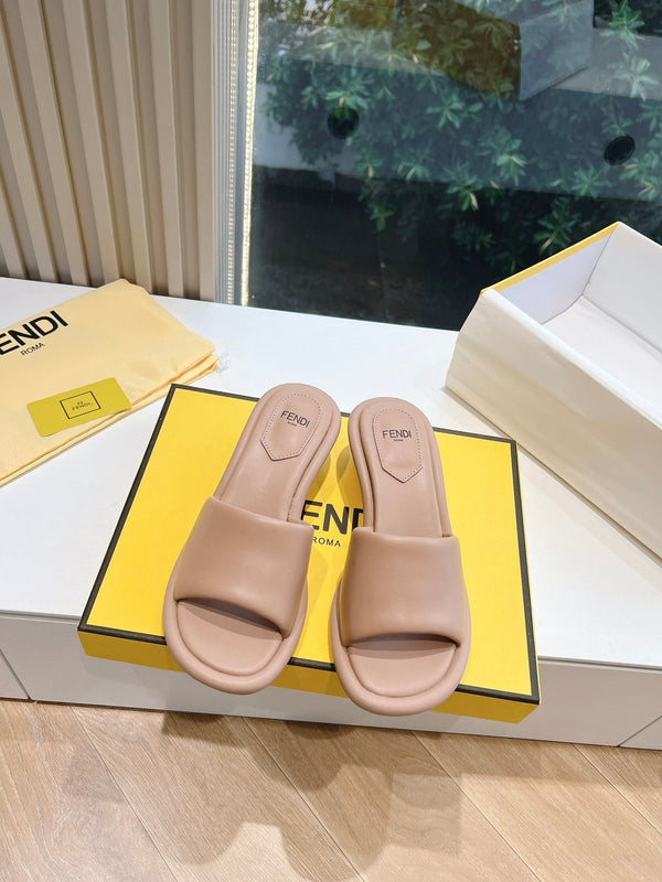 FF Baguette Slides Women 45 Nappa Leather Light Brown