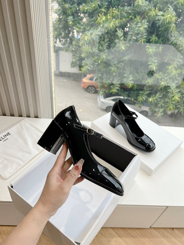 HIGH MARY JANE SHOES IN BLACK PATENT CALFSKIN