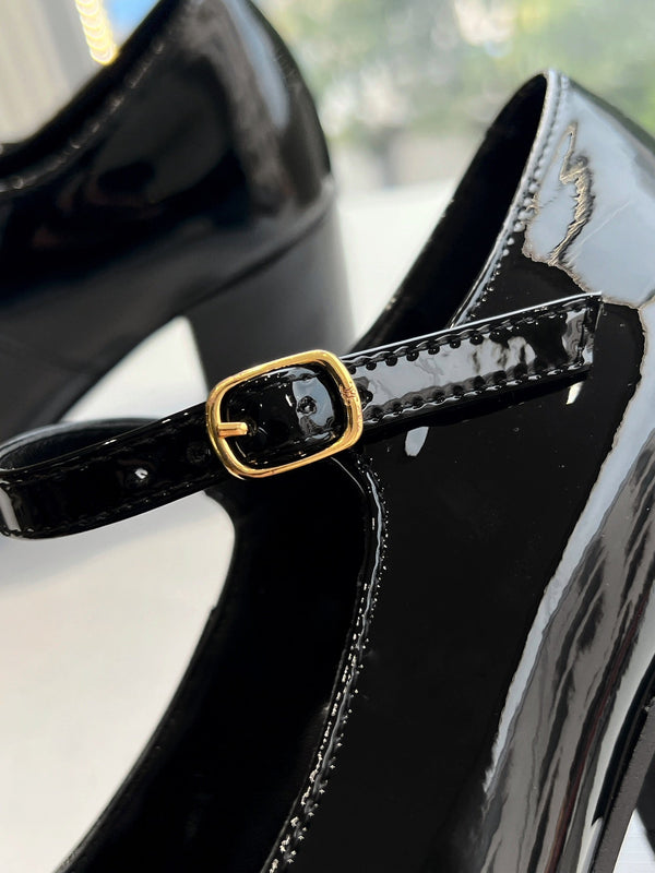 HIGH MARY JANE SHOES IN BLACK PATENT CALFSKIN
