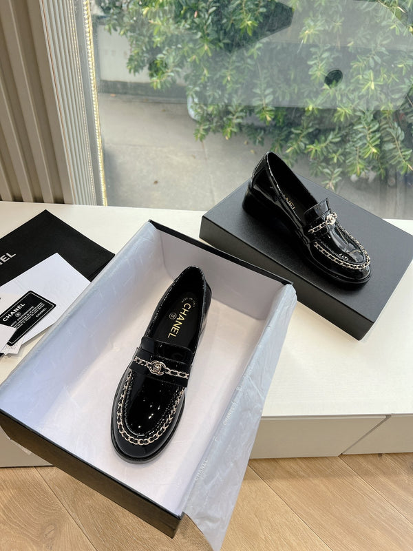 CC Moccasins Glossy Black Chain Lambskin