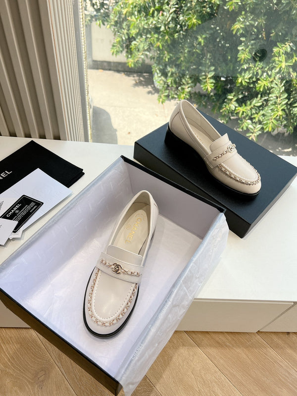 CC Moccasins White Chain Lambskin