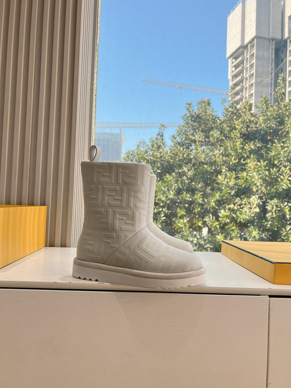 Fendi Apres Chic with FF chamois Boots Grey Cowhide 475231