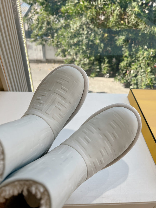 Fendi Apres Chic with FF chamois Boots Grey Cowhide 475231