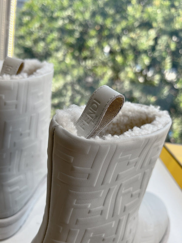 Fendi Apres Chic with FF chamois Boots Grey Cowhide 475231