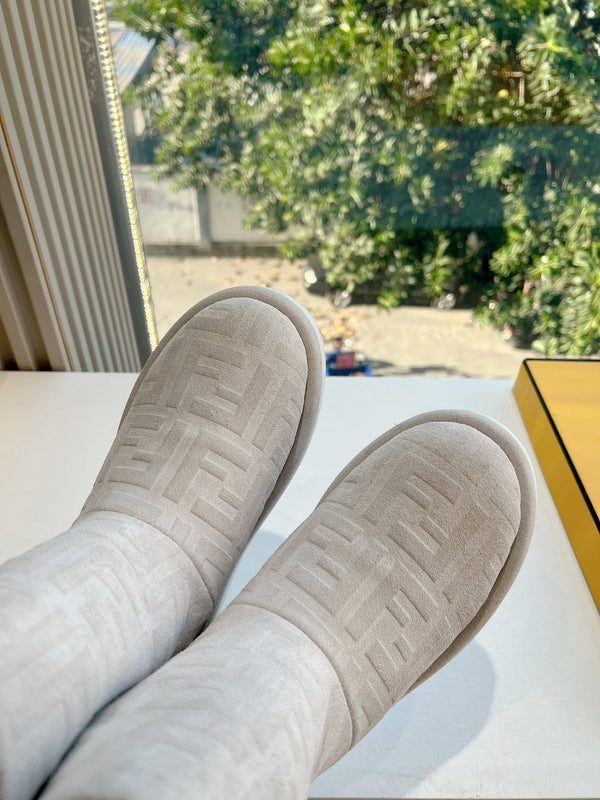 Fendi Apres Chic with FF chamois Boots Light Taupe Suede 475233