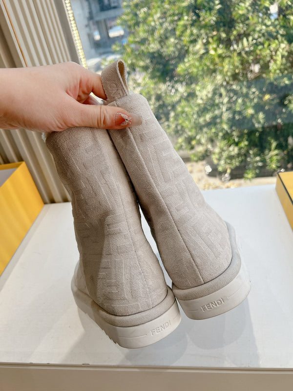 Fendi Apres Chic with FF chamois Boots Light Taupe Suede 475233