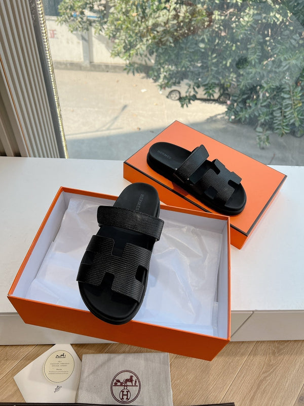 HM Chypre Sandal Black Grained Calfskin 202797