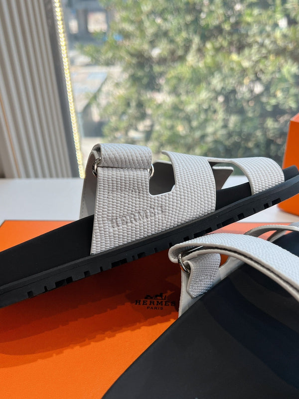 HM Chypre Sandal White Grained Calfskin 202798