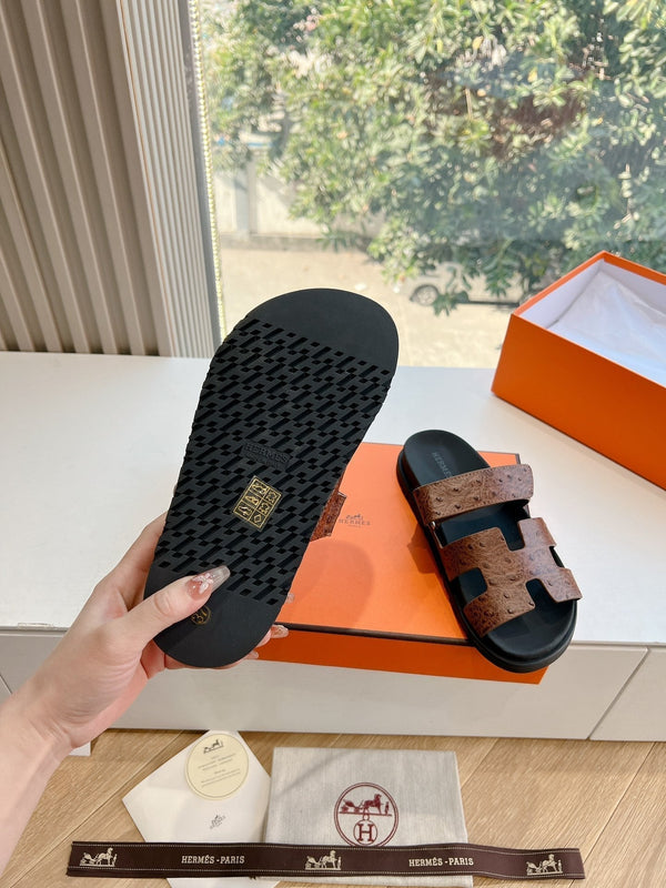 SANDALO CYPRUS IN PELLE DI VITELLO MARTELLATA MARRONE CIOCCOLATO