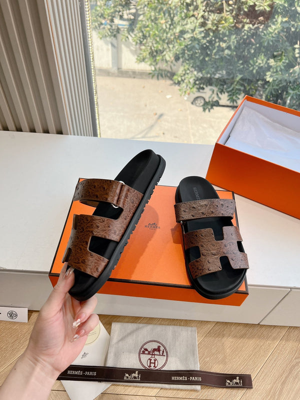 SANDALO CYPRUS IN PELLE DI VITELLO MARTELLATA MARRONE CIOCCOLATO