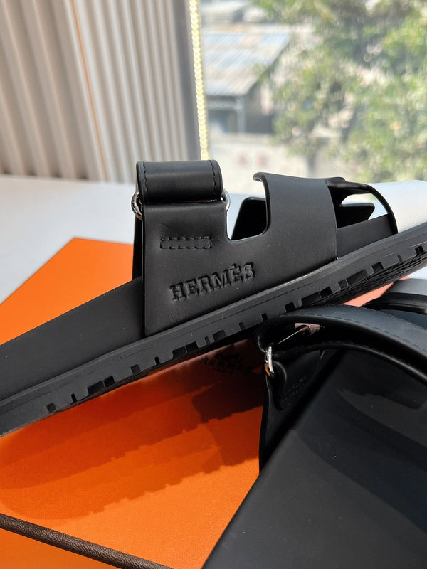 HM Chypre Sandal Black Mix White Calfskin 202814