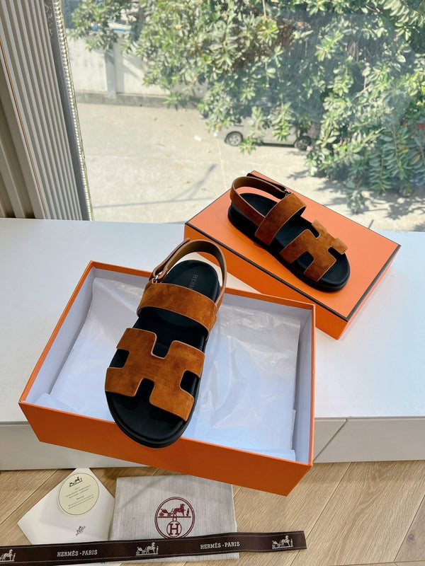 Sandalo HM 25 Genius in pelle scamosciata dorata e vitello nero