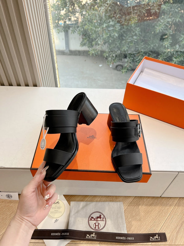 KUTE 60 SANDAL IN BLACK CALFSKIN