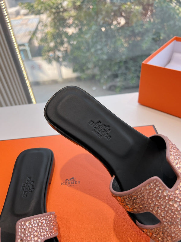 OASIS SLIDE IN PENNY BROWN CALFSKIN WITH CRYSTALS