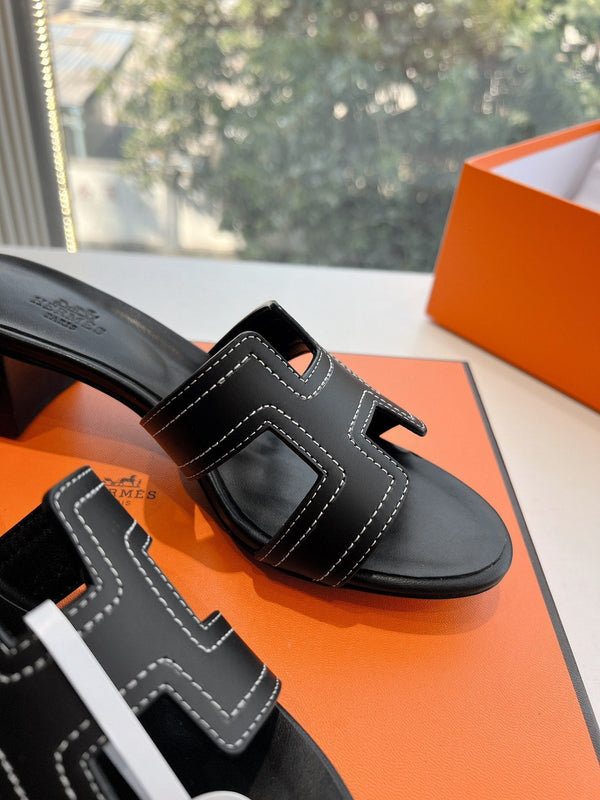 SANDALO OASIS IN PELLE DI VITELLO MIX BIANCO NERO