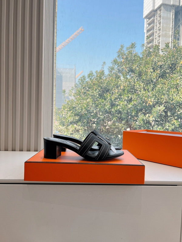 SANDALO OASIS IN PELLE DI VITELLO MIX BIANCO NERO