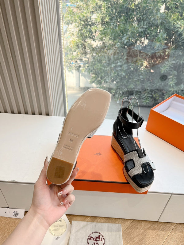 ELDA ESPADRILLE IN WHITE FABRIC AND BLACK CALFSKIN