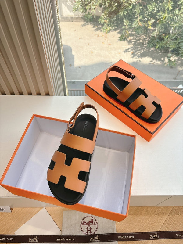 Sandalo HM 25 Genius in pelle di vitello nera dorata