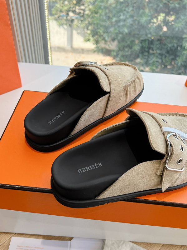 HM 25 Key Mule Light Grey Suede