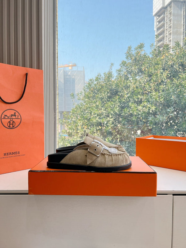 HM 25 Key Mule Light Grey Suede