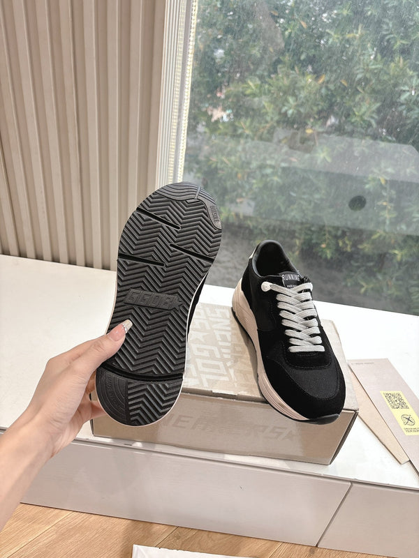 RUNNING SOLE SNEAKERS IN BLACK MESH AND SUEDE WHITE CALFSKIN STAR
