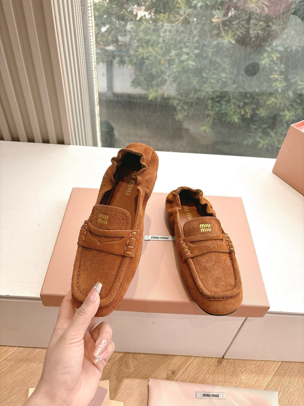 Miu G027 Gold Suede leather Loafer 223900