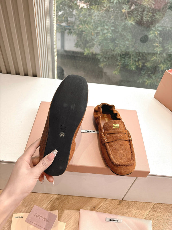 Miu G027 Gold Suede leather Loafer 223900