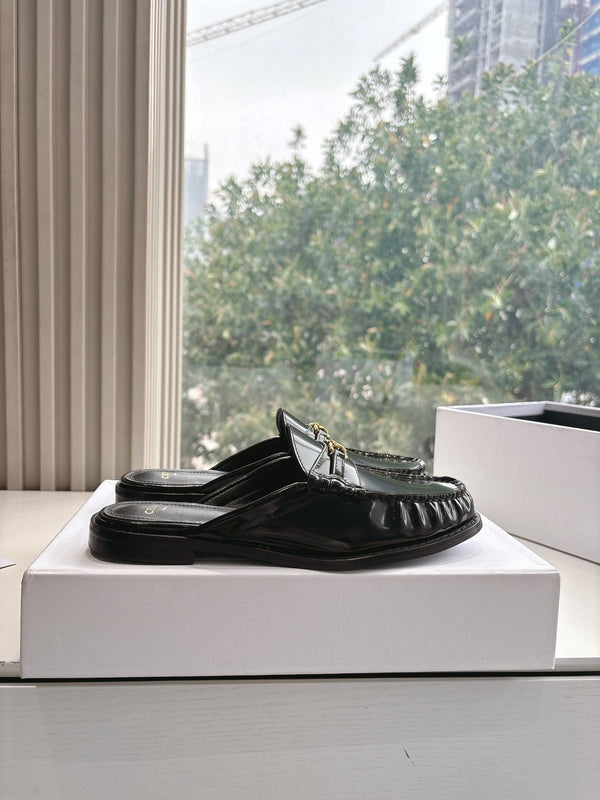 CELINE Slippers Black Leather 285954