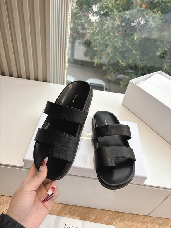 Hugh Sandal in Black Cowhide 286179