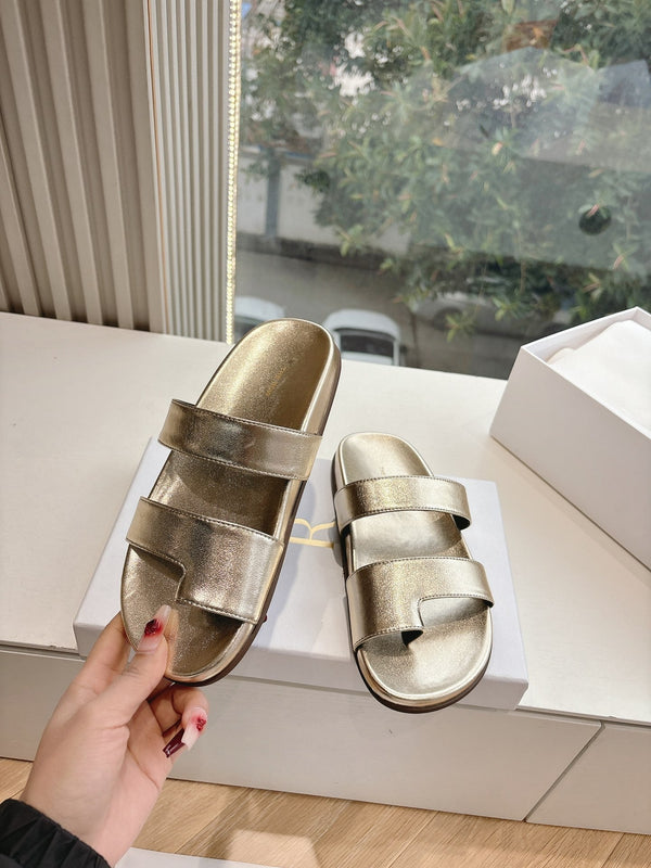 Hugh Sandal in Gold Metallic Cowhide 286182