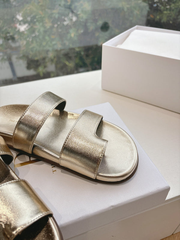 Hugh Sandal in Gold Metallic Cowhide 286182