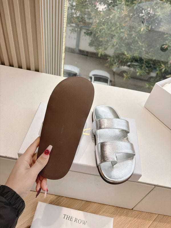 Sandalo Hugh in pelle di vacchetta metallizzata argento 286183