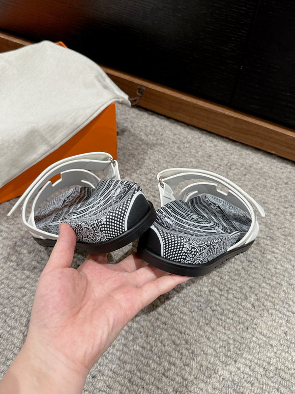 SANDALO CYPRUS IN PELLE DI VITELLO BIANCA UNICO