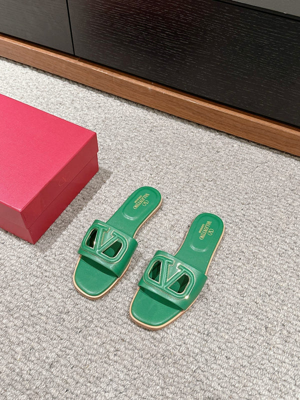 VLOGO CUT-OUT EMERALD GREEN CALFSKIN SLIDE SANDAL