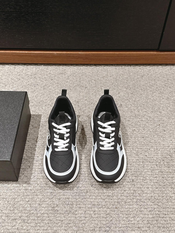 SNEAKER CC CLASSIC IN PELLE DI AGNELLO BIANCA E NERA