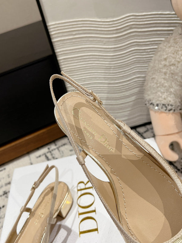 Décolleté con cinturino posteriore CD Ballet da 30 mm in pelle di vitello trapuntata color oro 997041