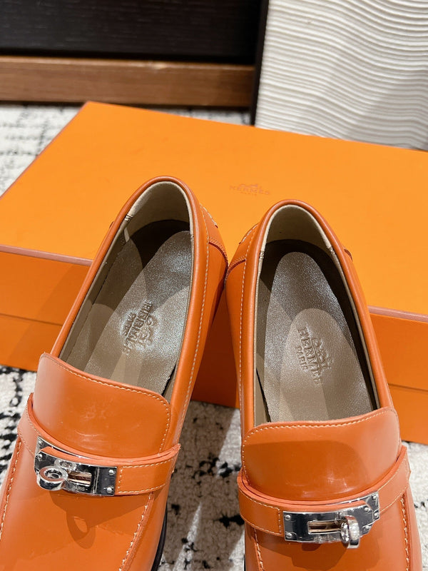 Mocassino HM Destin in pelle di vitello lucida color cuoio 118788